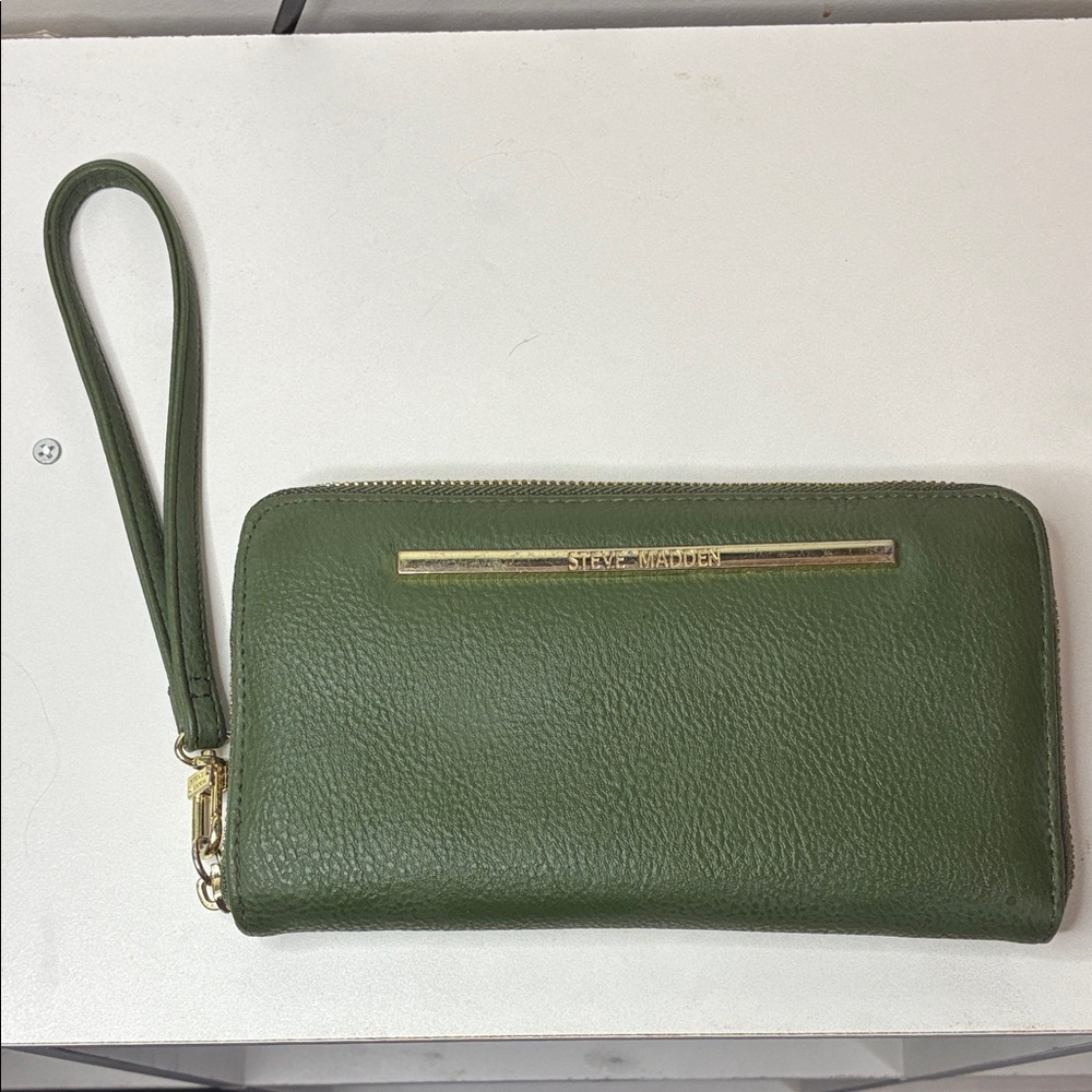 Steve Madden Olive Green Wristlet Clutch